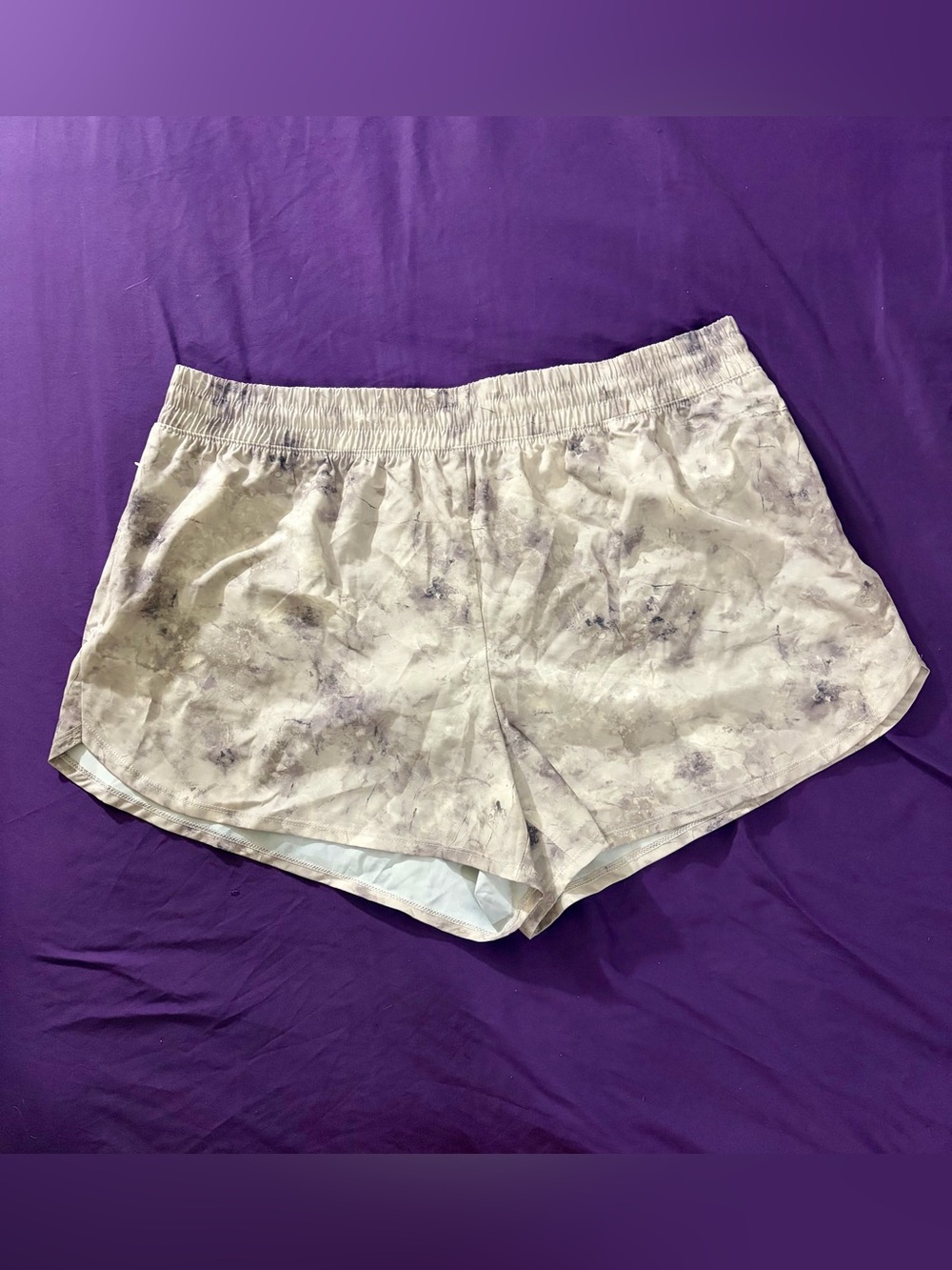 Tek Gear Women’s XXL Mid Rise Running Shorts Abstract Print NWT